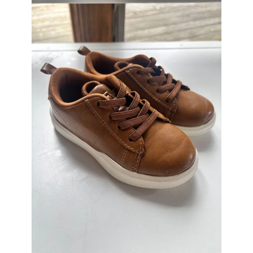 OshKosh Bgosh Kids Size 8 Cognac Brown Faux Leather Low Top Sneakers